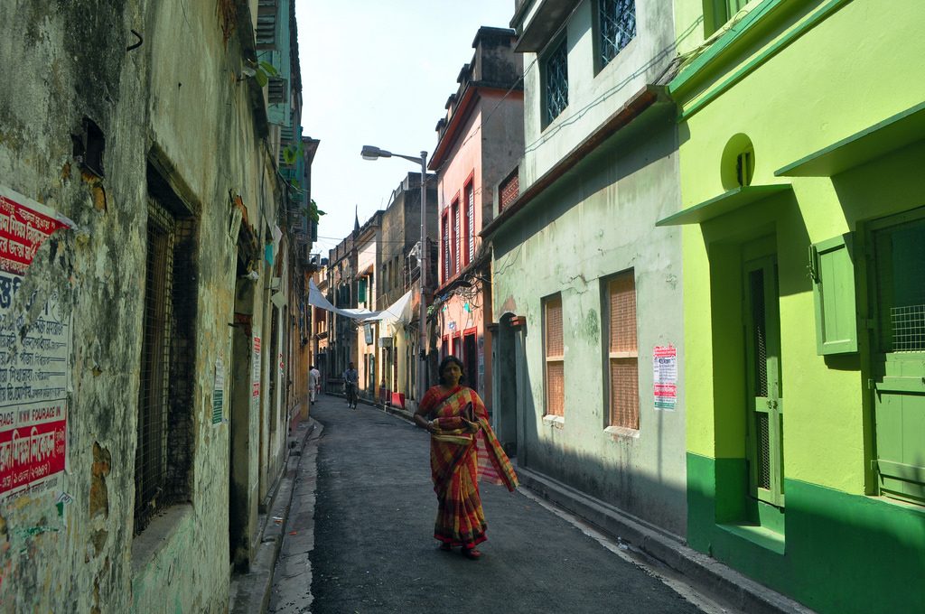 Urban trekking Eye opening or ugly and dangerous Calcutta Flickr CC image by kg.abhi