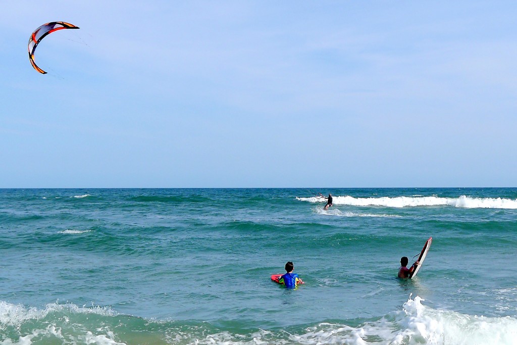 Outer Banks Kitesurfing North Carolina: What are the best kite spots in NC Flickr image by popofatticus Outer Banks Kitesurfing North Carolina: What are the best kite spots in NC Flickr image by popofatticus
