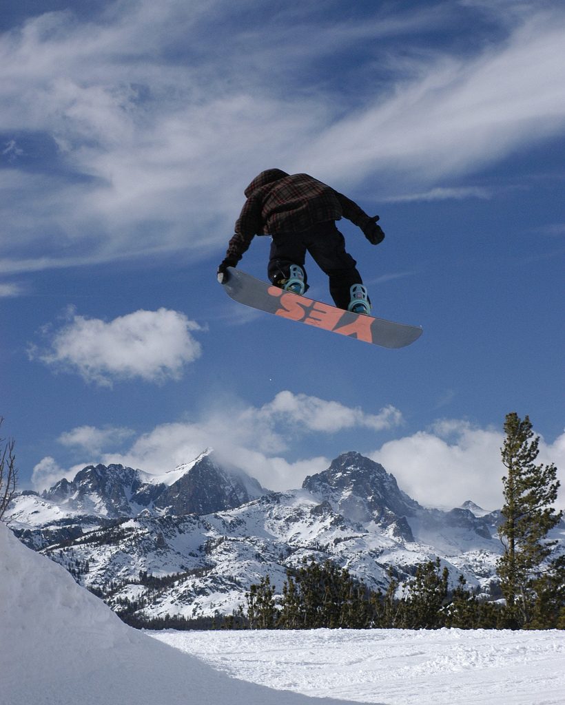 13 best USA snowboarding destinations Snowboard US style flickr CC image in Mammoth by dualdflipflop