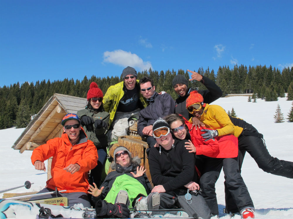 tips for planning solo ski holidays in Morzine courtesy of HOFNAR