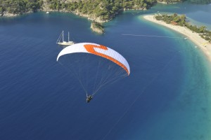 Bodrum Paragliding Flickr image by philippe...