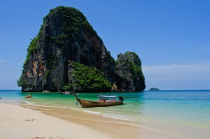 Krabi Paraglide Flickr image by Mark Fischer
