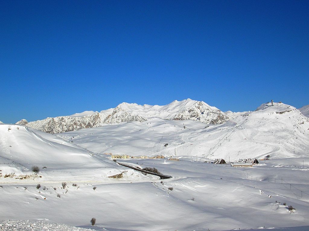 Italy Snowkiting Wikimedia Commons image by FisioVerona