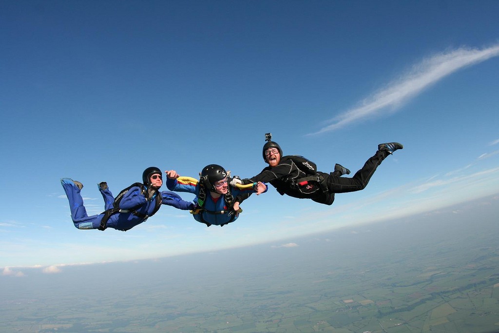 Skydive FAQ: 9 skydiving questions you feel silly asking flickr image by Wales-Gibbons