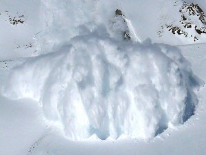 Avalanche danger off the scale wikimedia image by Scientif38