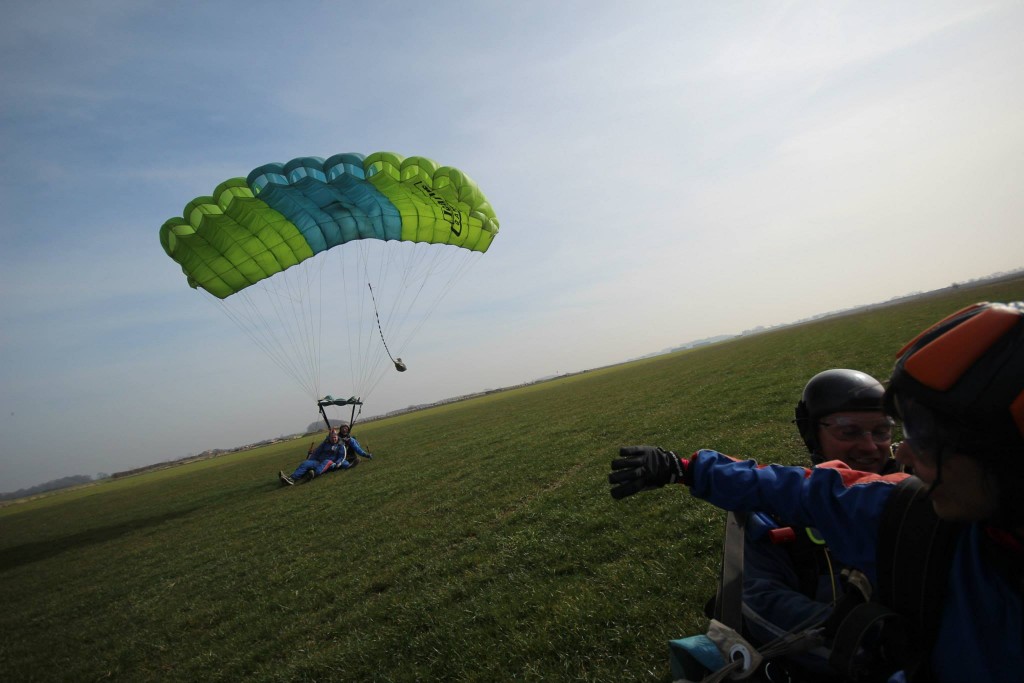 Raise money through charity skydiving events