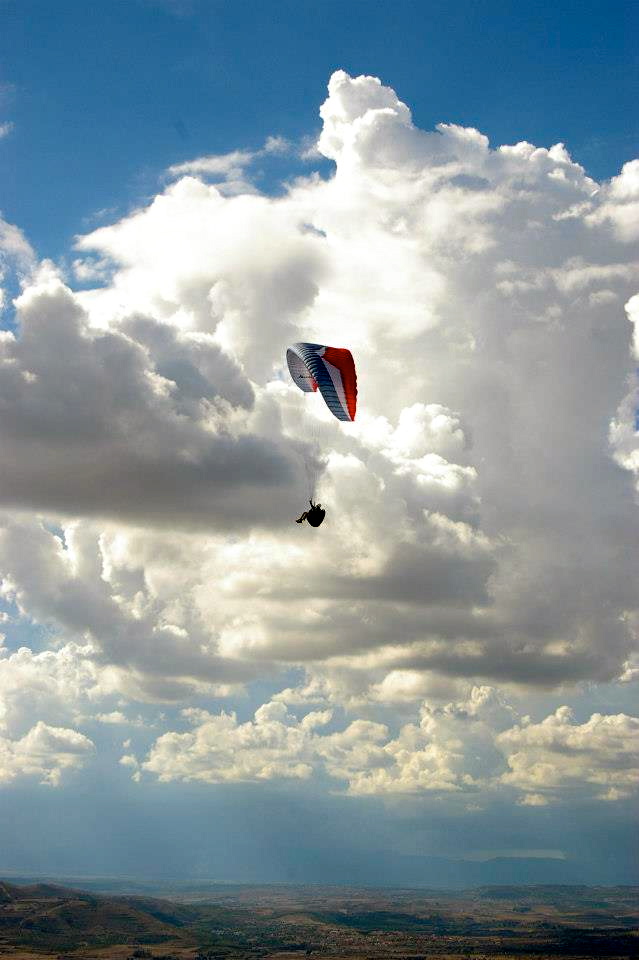 Italy paragliding holidays courtesy of Flytaly