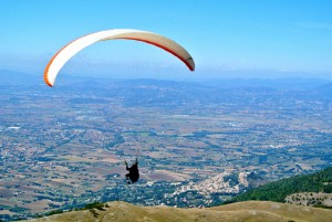 Central Italy paragliding holidays by Flytaly