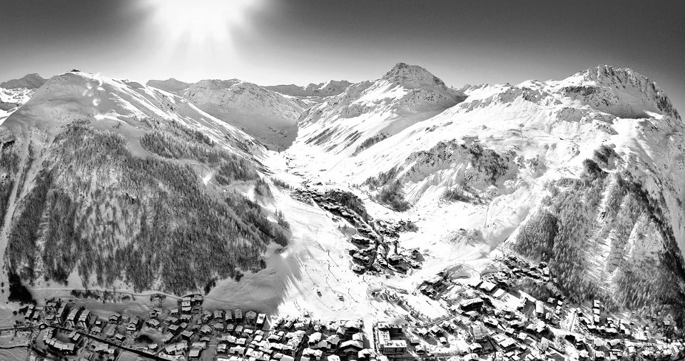 Guide to Val d'Isere skiing holidays Image Courtesy of Val d'Isere tourist board