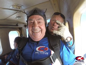 Interview with a repeat tandem skydiver: My tenth tandem skydive