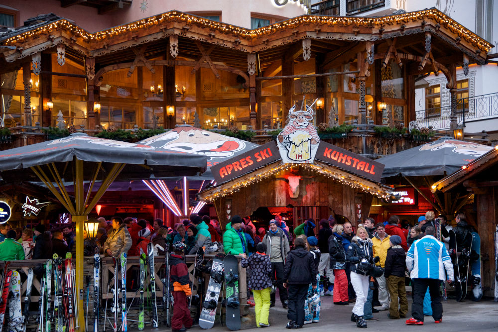 Is the World's best apres ski in Ischgl? Kuhstall  ©Konrad Bartelski