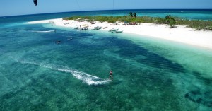 Philippines kitesurfing holiday image by www.kiteboarding-philippines.com
