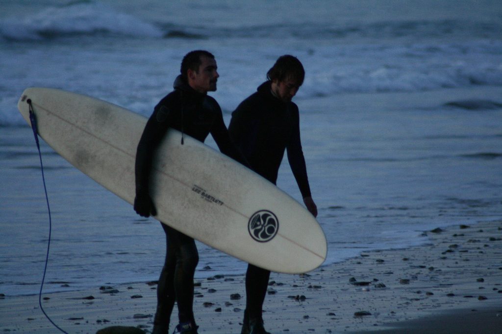 UK winter surfing guide enjoy British surf conditions year round Flickr image by 5lab