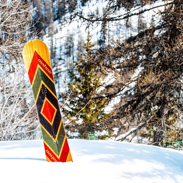 Review of Mahee V shaped snowboard - image courtesy of Jamie Barrow