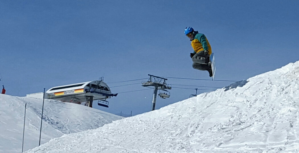 Review of Les Arcs spring snowboarding holiday in Arc 1950