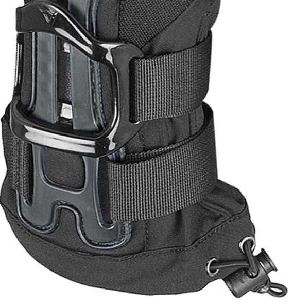 Review of Dainese D-IMPACT snowboarding gloves with wrist guards 2