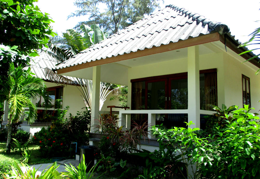 Beach bungalow Phayam Lodge review Relaxed Thai adventure holiday on Koh Phayam