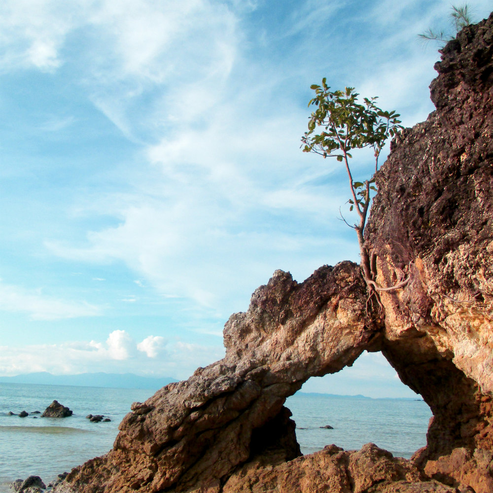 Phayam Lodge review Relaxed Thai adventure holiday on Koh Phayam coastline