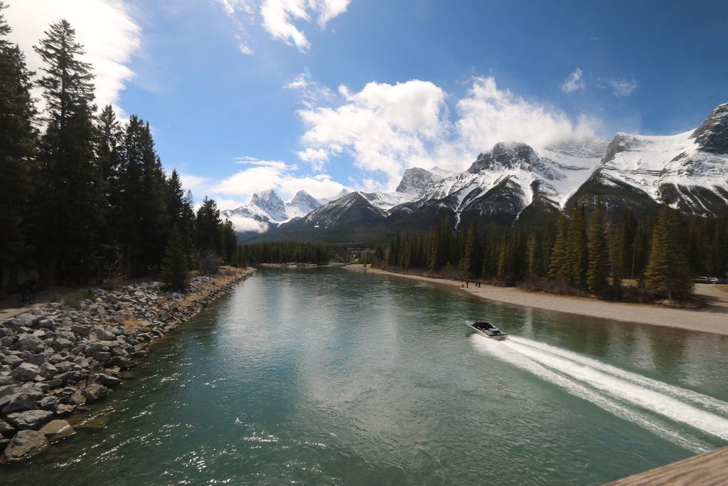 Types of boating for adventure holidays on water flickr CC image by davebloggs007