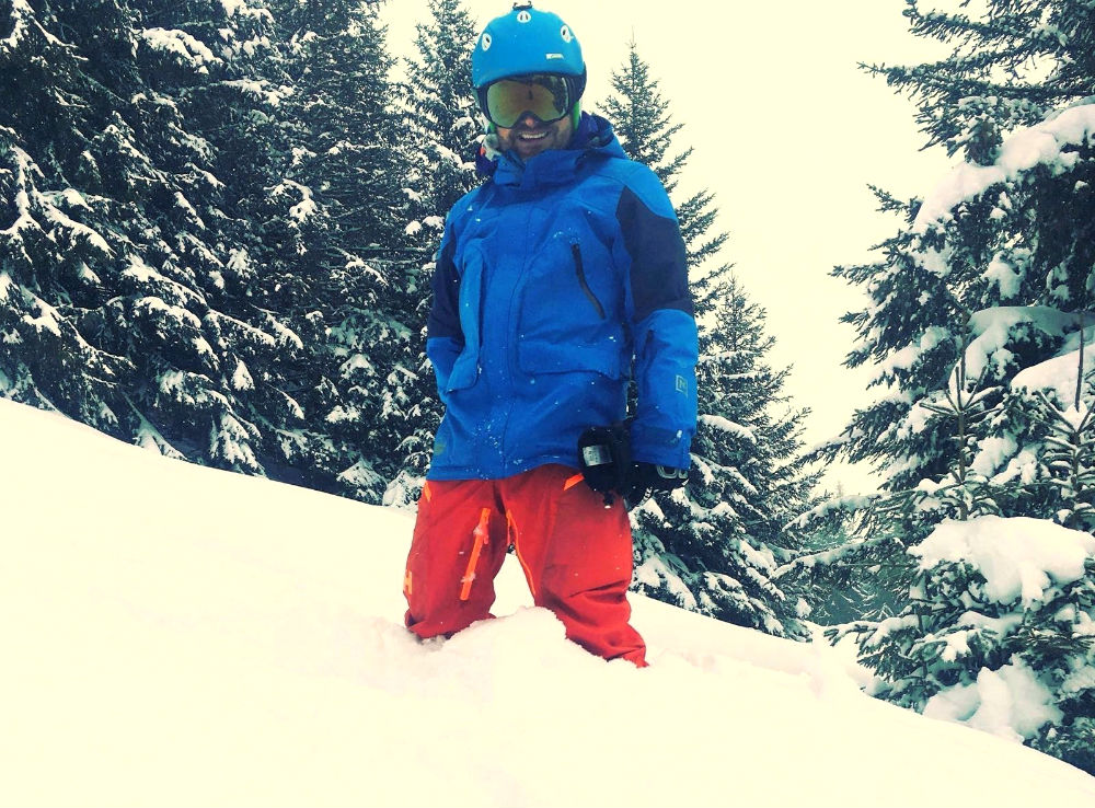Review of Innsbruck snowboarding in Patscherkofel ski resort deep snow