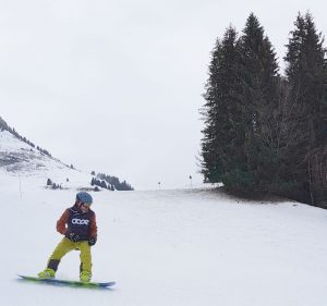 best places to snowboard in France -Les Gets snowboarding in Portes Du Soleil