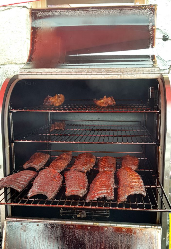 Smoker at the Grande Ourse Restaurant Les Gets