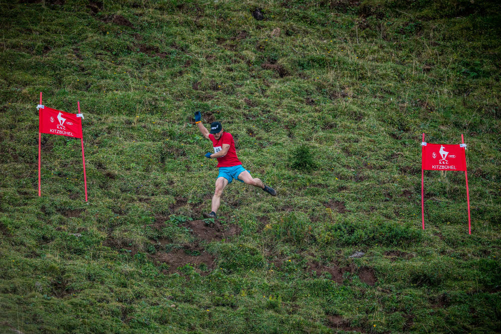 Run down Hahnenkamm in Kitzbuhel on the inov-8 decent race ©Michael_Werlberger