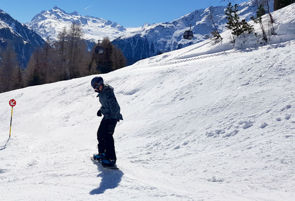 Review of Solden snowboard holiday in Otztal Fun Austrian snowboarding