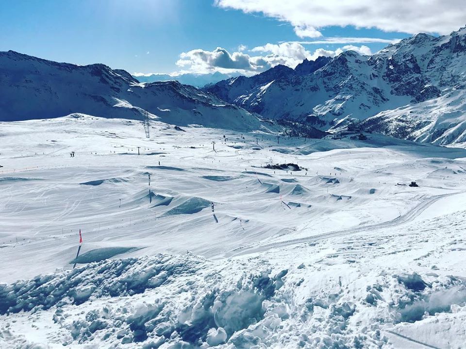 Indianpark during review of Cervinia snowboarding holiday in Matterhorn Ski Paradise image courtesy of Indianpark FB page