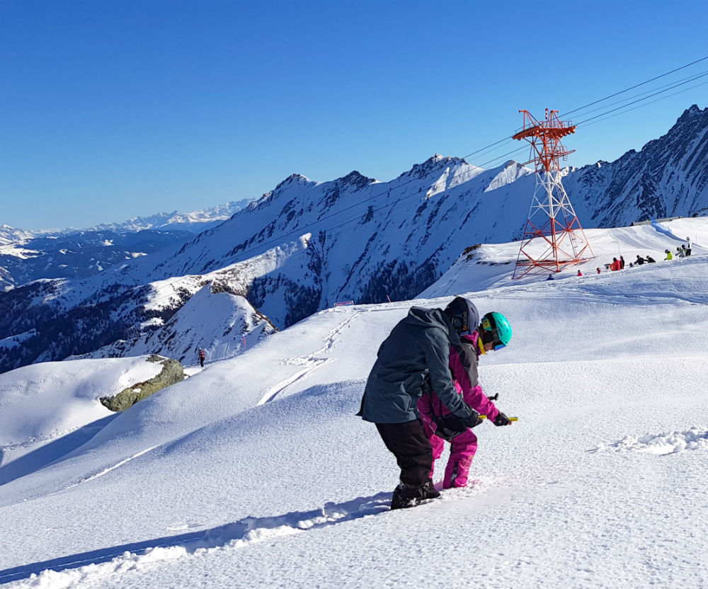 Avalanche transceiver training with Frost Ski School Kitzsteinhorn Kaprun