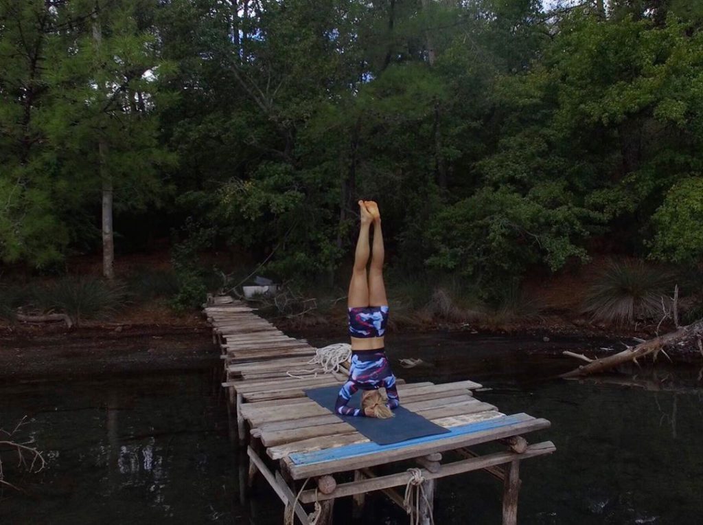 Arrianne Aukes pro Windsurfer who runs windsurfing and yoga camps