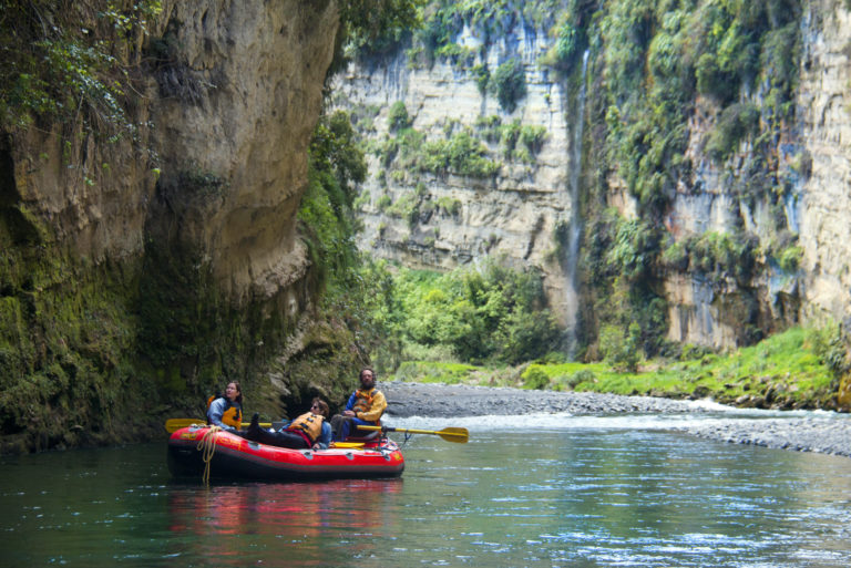 full day rafting on the Rangitikei River adventure