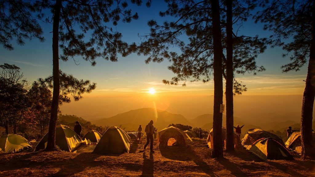 Planned vs unplanned RTW tour Pixabay royalty free image of camping
