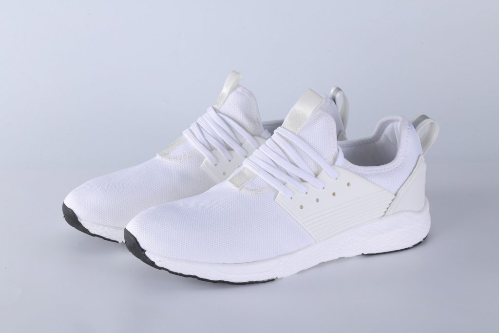 Introducing Loom Footwear white Introducing Loom Footwear Versatile waterproof trainers for travel Introducing Loom Footwear white Introducing Loom Footwear Versatile waterproof trainers for travel