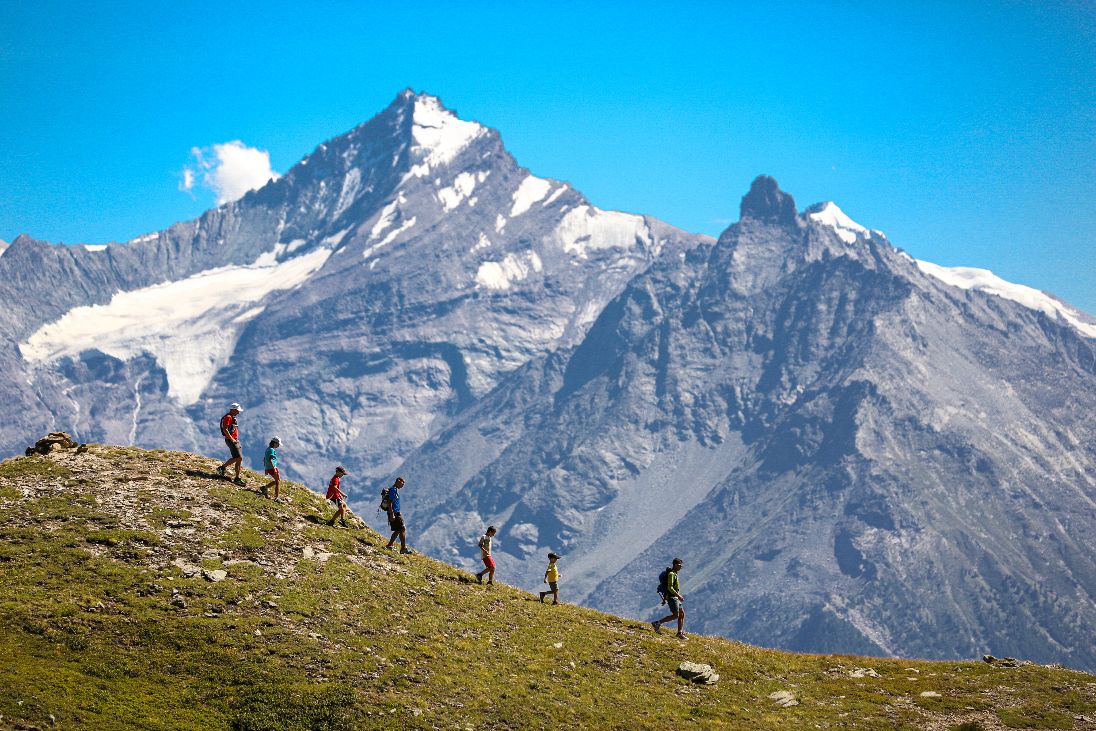 best treks in Aosta Valley Image from VALLE D'AOSTA-Trekking bimbi e Grivola (foto Enrico Romanzi) Mont Fallère