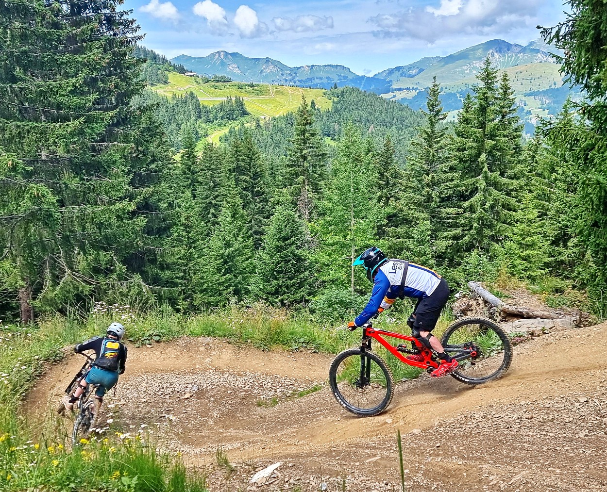 Review Downhill MTB holiday in Les Gets June 2022 Photo by Luke Rees Review Downhill MTB holiday in Les Gets June 2022 Photo by Luke Rees