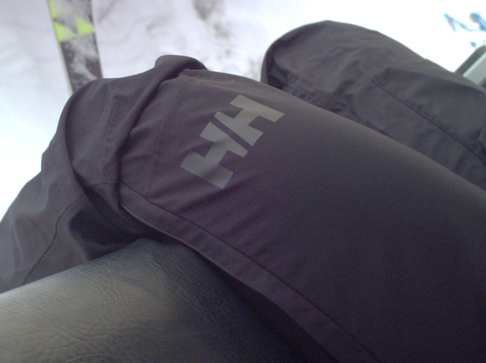 Pro Skier Review of Helly Hansen Women's Powderqueen Bib Pant Pro Skier Review of Helly Hansen Women's Powderqueen Bib Pant